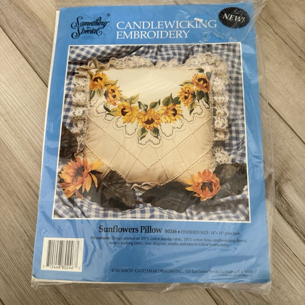 Candamar Designs Sunflowers Pillow Candlewicking Embroidery Kit Vintage 80246